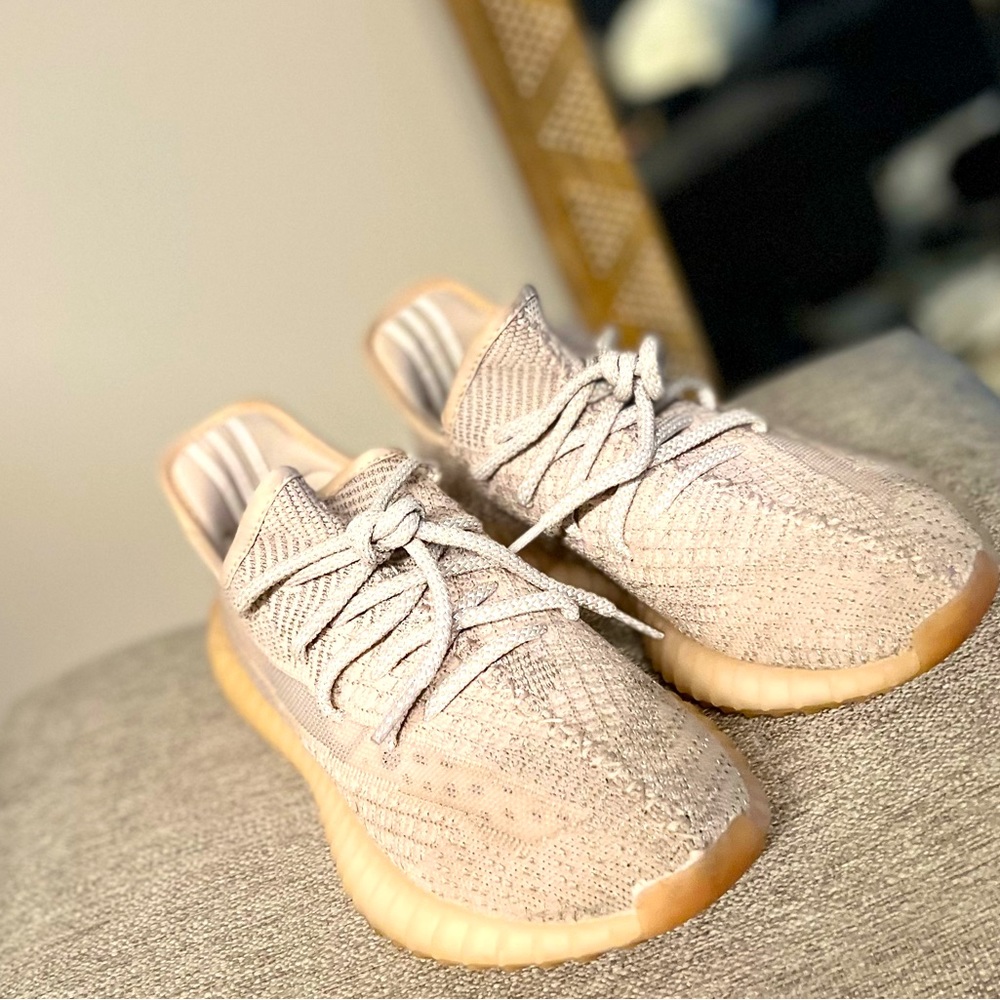 Yeezy boost, 6 1/2 man size for woman is 8 or 8 1/2, color light pink